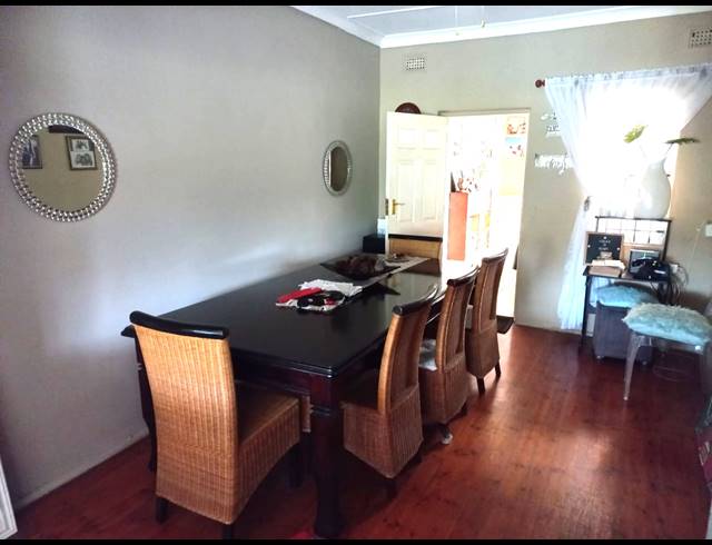 5 BEDROOM HOUSE FOR SALE IN BLUFF